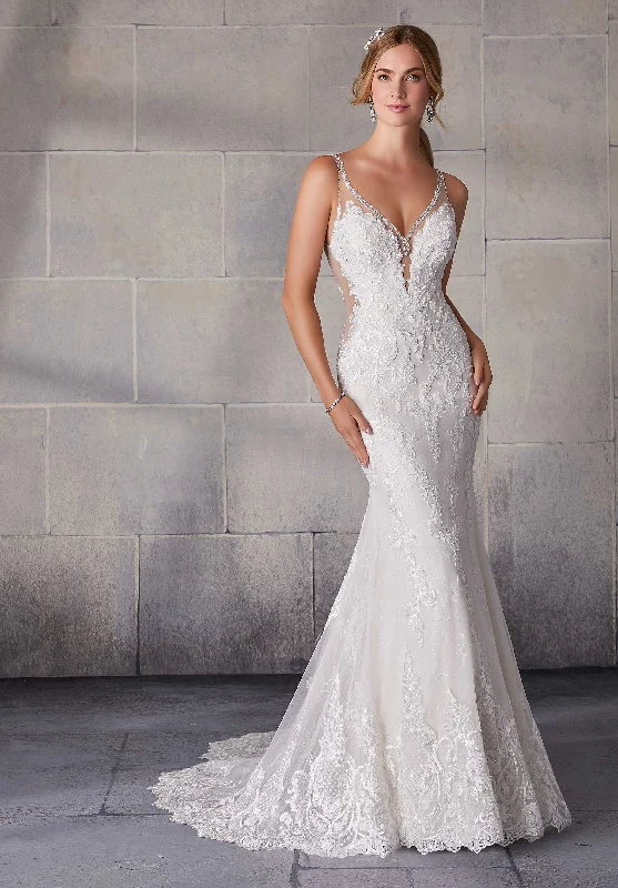 2139 Chic Wedding Gown