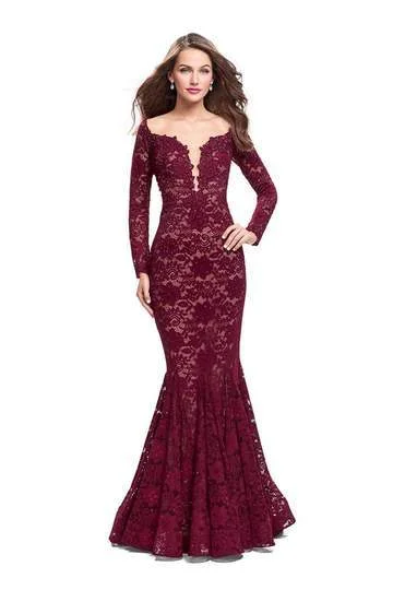 La Femme - Fitted Beaded Plunging Sweetheart Mermaid Dress 25607SC - 1 pc Garnet In Size 8 Available Street style unclassified dresses