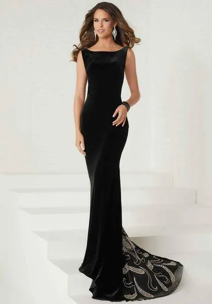 Tiffany Designs - Bateau Neck Paisley Ornate Velvet Gown 16278 - 1 pc Black In Size 8 Available Tulle unclassified dresses